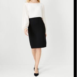 NWOT Ann Taylor black pencil skirt